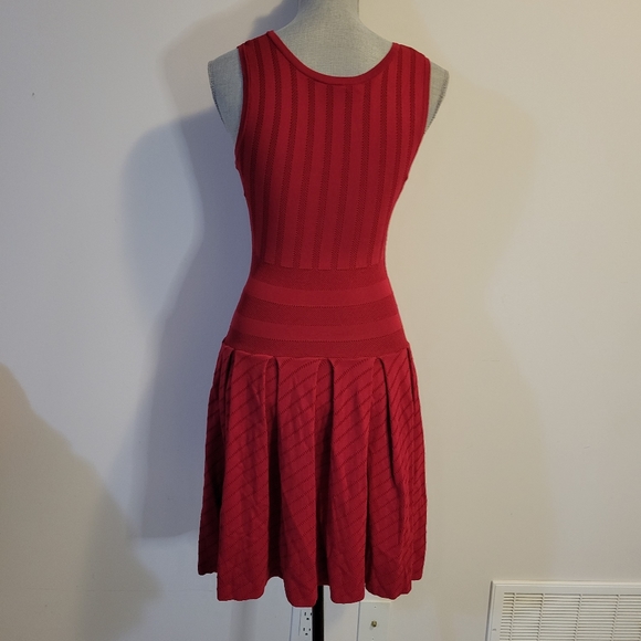 Pink Tartan fit and flare red dress - Picture 4 of 7